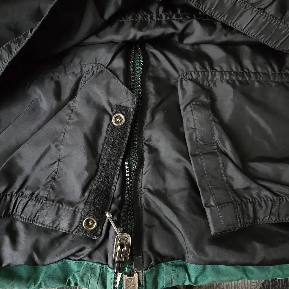 ​Vintage The North Face 1990 Mountain Jacket Gore-Tex Green Black XL Coat 90s